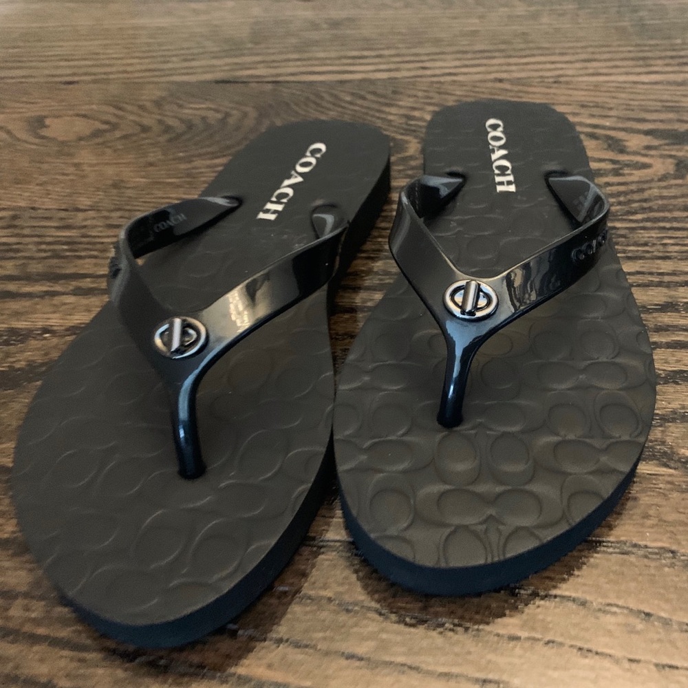 Coach- Abbigail flip flops